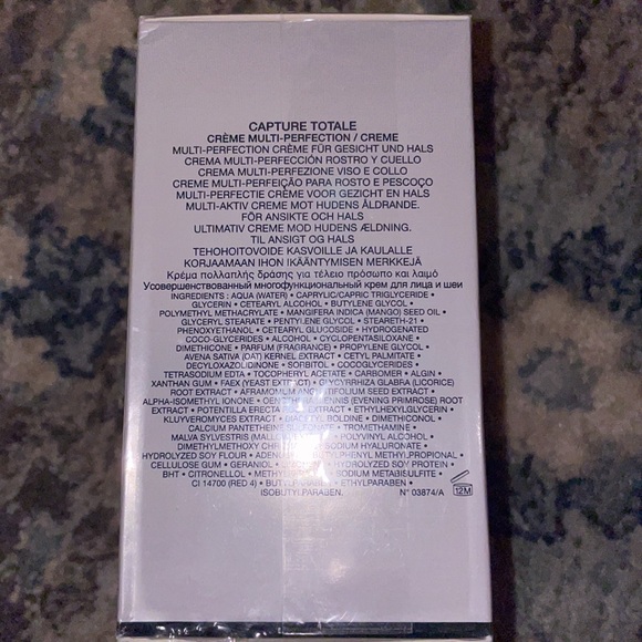 COPY - Capture totale day and night antiaging  dior - Picture 2 of 5